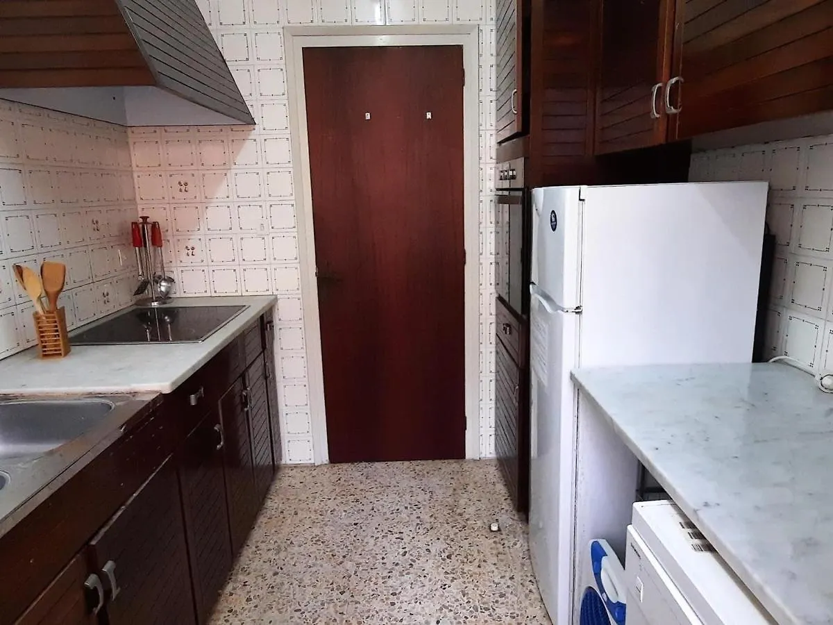 Apartamento En Llanca Con 2 Habitaciones, Cocina Equipada Y Estacionamiento - Ideal Para Familias - Es-170-42 Spain