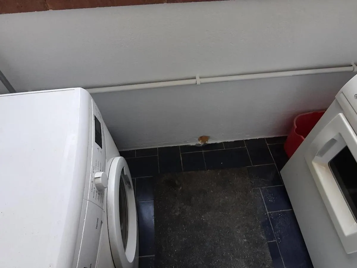 Apartamento En Llanca Con 2 Habitaciones, Cocina Equipada Y Estacionamiento - Ideal Para Familias - Es-170-42 0*,  Spain